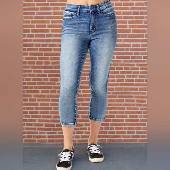 Judy Blue Skinny Fit High Rise Capris Sz 14W JB72114 Capri Jeans Summer - Picture 3 of 9